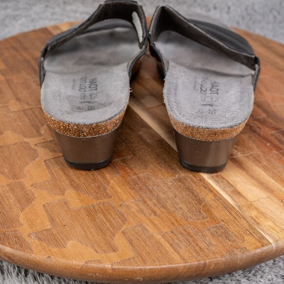 NAOT Royalty Black/Grey Banded Wedge Sandals Size 39 Euro 8 US - Picture 5 of 7